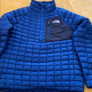 Men’s Northface pullover jacket